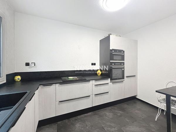 Immeuble Perpignan 10 pièces, terrasses, balcon et garage.