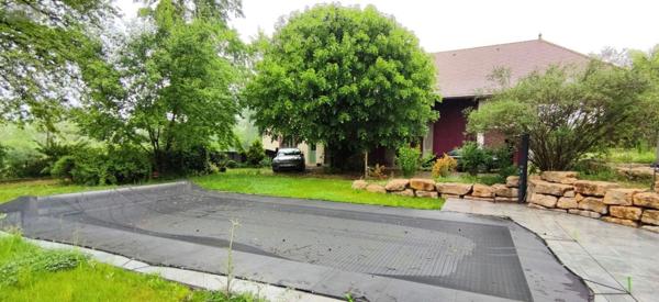 Propriete à vendre à Le Pont-de-Beauvoisin en Isère (38480), ref : 73007-136