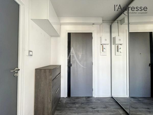 SURESNES/ Maréchal de Lattre de Tassigny - Vue Paris - Appartement Studio / 2 pièces 36m² - 1 Cave - 1 BOX