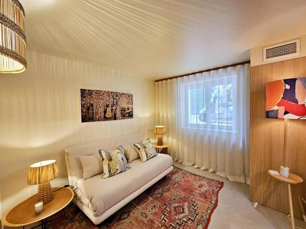 Villa individuelle avec piscine à vendre – Cannes centre, à 5 minutes de la Banane