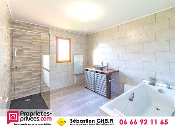 belle maison de plain-pied avec grande salle de vie de 60m²-3 chambres