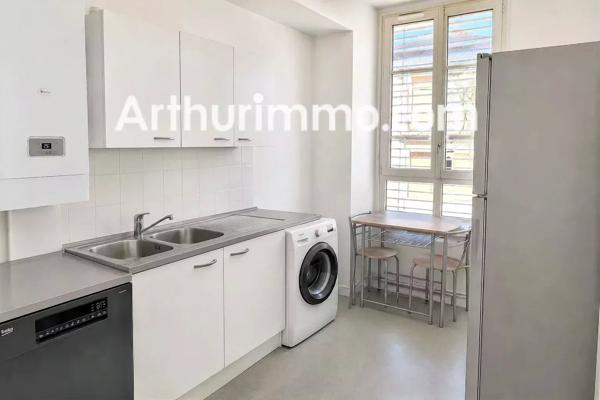 Location                                                      Appartement
                        
                     4 pièces                      97 m2                     à Saint-Forgeux