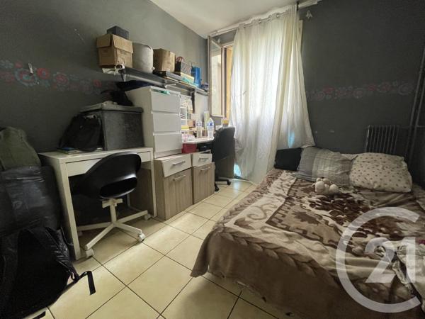 Appartement T5 à vendre  5 pièces - 90 m2 MARSEILLE - 13015