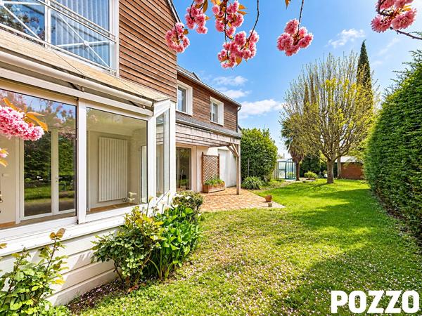 A Vendre - Avranches - Maison 8 pièce(s) 256 m² AVRANCHES