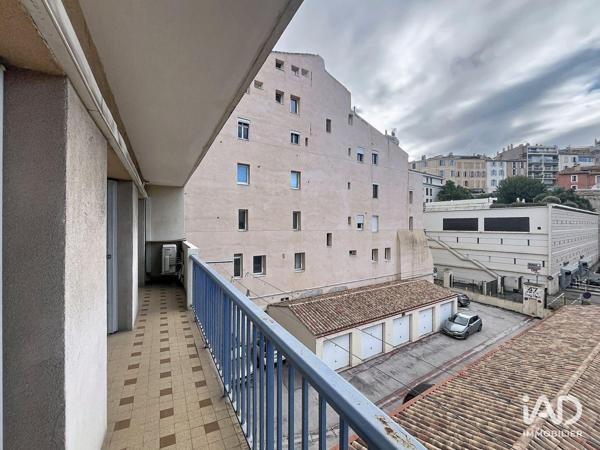 Location appartement 4 pièces 81 m² Marseille 7