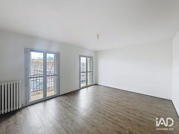 Location appartement 4 pièces 81 m² Marseille 7
