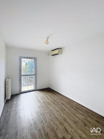 Location appartement 4 pièces 81 m² Marseille 7