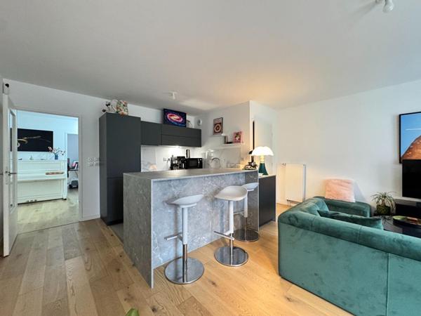 A VENDRE : T3 à LILLE • • 349 000 € FAI • Réf. 2107
