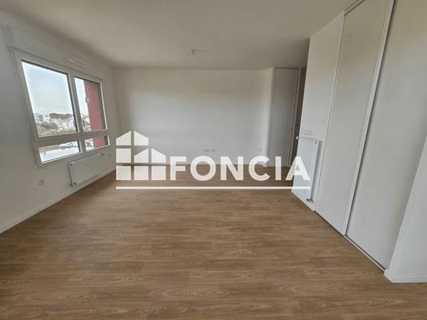 Location Studio 34.19 m² - 5 PLACE LISE MEITNER Ivry Sur Seine 94200