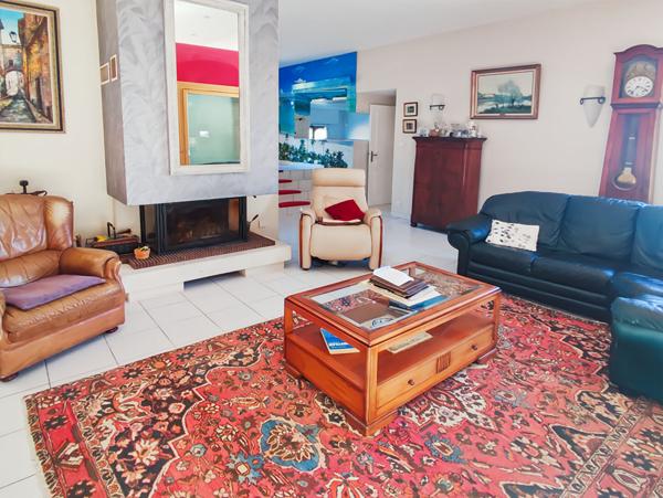 Maison Saint Pierre Montlimart 5 pièce(s) 172 m2