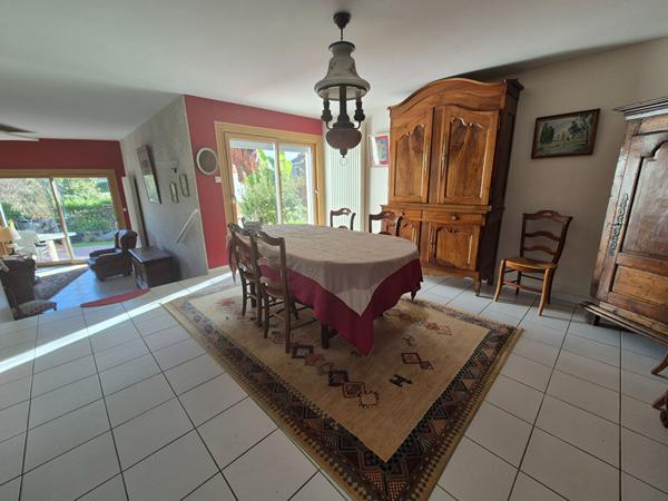 Maison Saint Pierre Montlimart 5 pièce(s) 172 m2