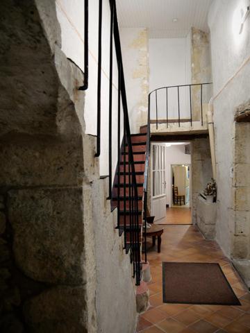 Maison de ville T6 avec garage et piscine