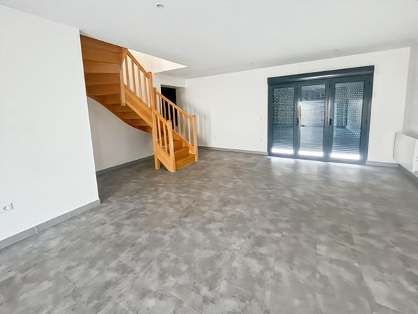 A LOUER MAISON CHENNEVIERES-130 m²