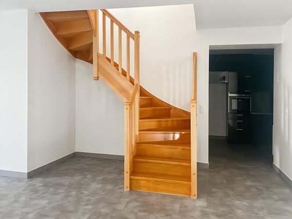 A LOUER MAISON CHENNEVIERES-130 m²