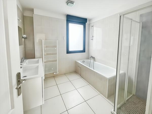 A LOUER MAISON CHENNEVIERES-130 m²