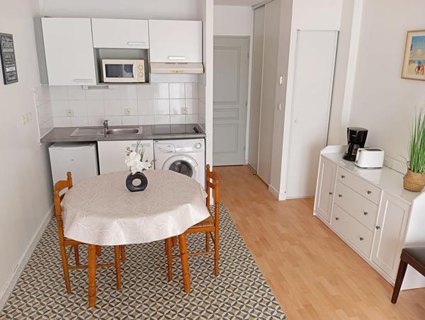 Appartement 1 pièce à louer Rochefort - 17300 / Réf: 198