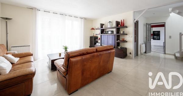 Maison à vendre 6 pièces 136 m² Villenoy