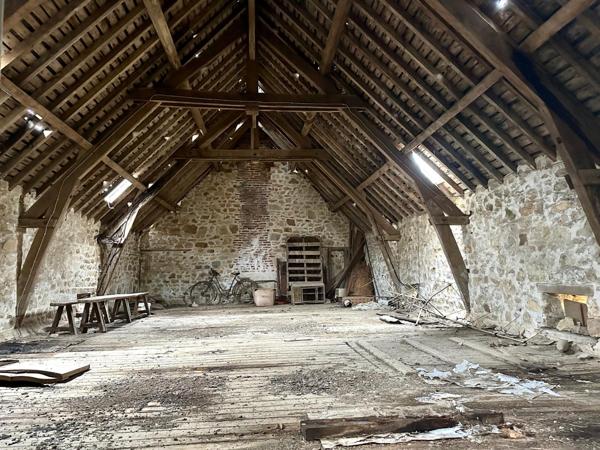 Maison à SAINT-GEORGES-BUTTAVENT, 53100 - 8 pièces 350m²