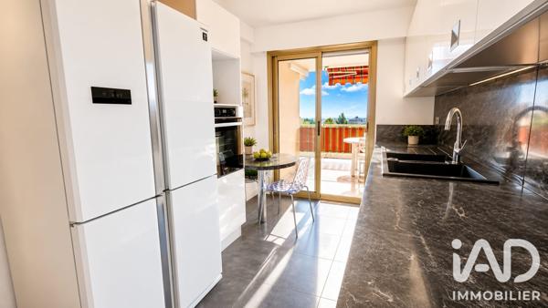 Appartement à vendre 4 pièces 104 m² Mandelieu-la-Napoule
