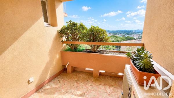 Appartement à vendre 4 pièces 104 m² Mandelieu-la-Napoule