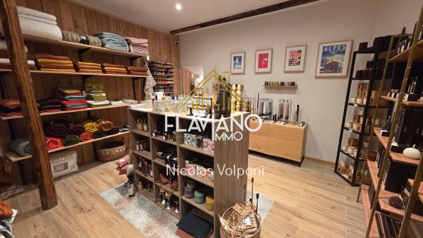 Local Commercial et appartement Barcelonnette (04400)