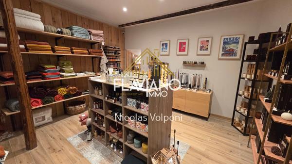 Local Commercial et appartement Barcelonnette (04400)