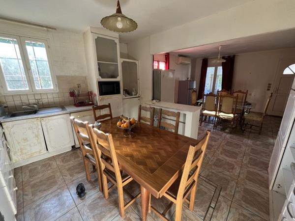 Maison à vendre |  Saint-Jean-d'Angély |  4 pièces | 97 m²