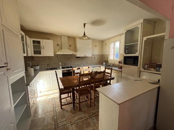 Maison à vendre |  Saint-Jean-d'Angély |  4 pièces | 97 m²