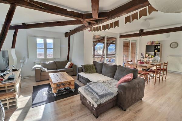 Appartement Figeac 4 pièce(s) 120 m2