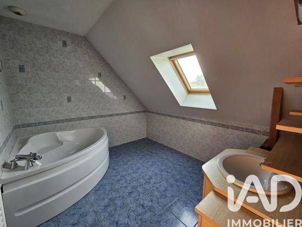 Location maison 8 pièces 148 m² Irreville