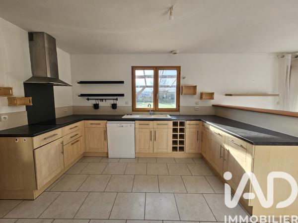 Location maison 8 pièces 148 m² Irreville