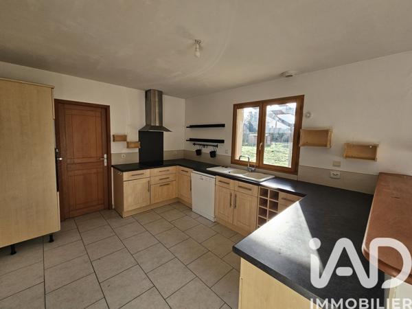 Location maison 8 pièces 148 m² Irreville