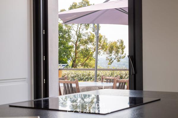 Maison rénovée avec vue sur la baie