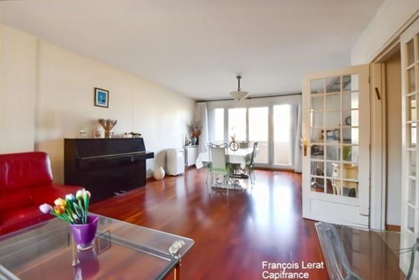 Appartement à vendre 5 pièces THIAIS (94)– Appartement de 5 pièces avec une cave et une place de parking – 95,29 m2 loi Carrez - 393 800 € honoraires d’agence inclus