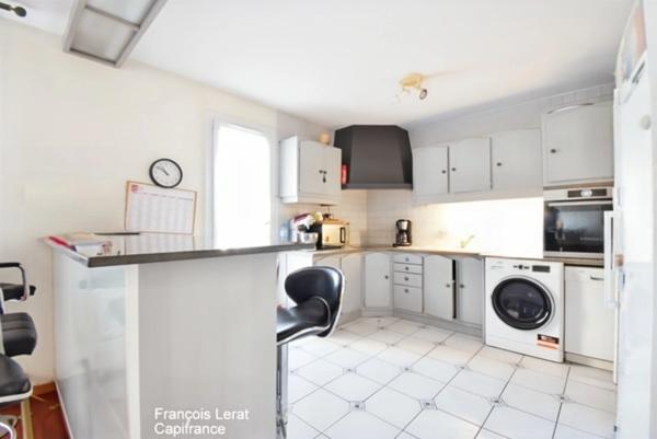 Appartement à vendre 5 pièces THIAIS (94)– Appartement de 5 pièces avec une cave et une place de parking – 95,29 m2 loi Carrez - 393 800 € honoraires d’agence inclus