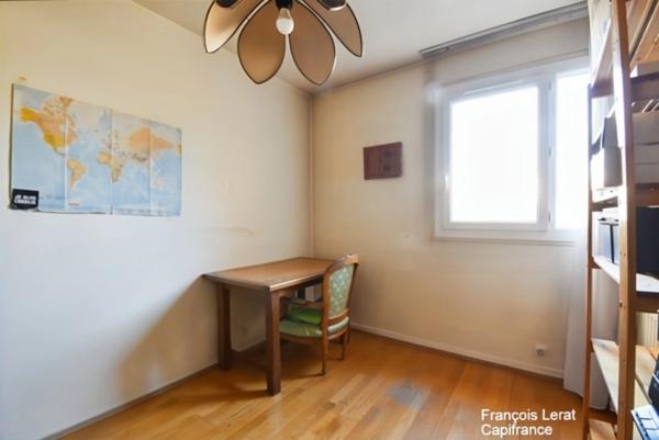 Appartement à vendre 5 pièces THIAIS (94)– Appartement de 5 pièces avec une cave et une place de parking – 95,29 m2 loi Carrez - 393 800 € honoraires d’agence inclus