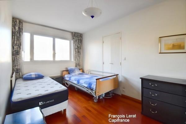 Appartement à vendre 5 pièces THIAIS (94)– Appartement de 5 pièces avec une cave et une place de parking – 95,29 m2 loi Carrez - 393 800 € honoraires d’agence inclus