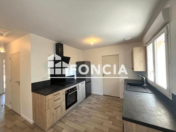 Location Maison 4 pièces 101.6 m² - LOTISSEMENT ENTRE LAC ET MOULIN Maché 85190