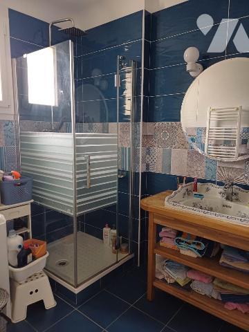 A VENDRE A Saint-Gilles-Croix-de-Vie - Maison en front de mer sur jardin 362m2