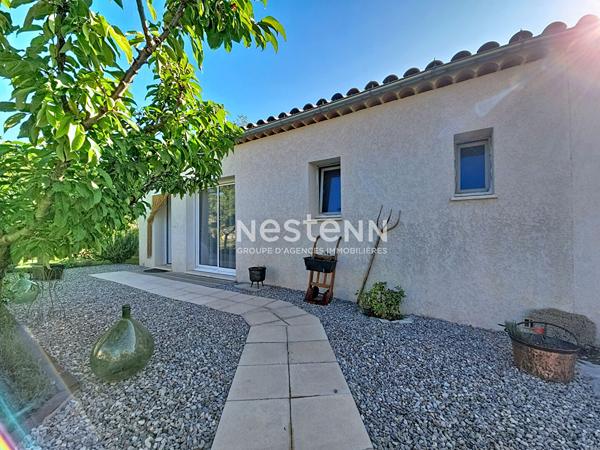 Maison de plain-pied, à vendre à La Motte du Caire - 2 pièces, grand terrain