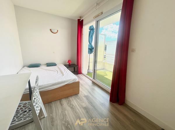 T3 Dernier étage avec terrasse, parking et piscine ? Les Minimes La Rochelle 259 500 € **  - Référence  MR686D2