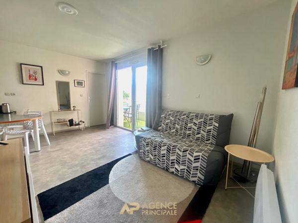 T3 Dernier étage avec terrasse, parking et piscine ? Les Minimes La Rochelle 259 500 € **  - Référence  MR686D2
