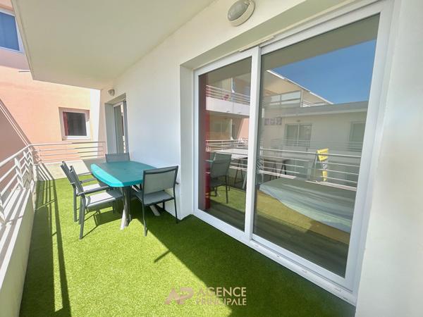 T3 Dernier étage avec terrasse, parking et piscine ? Les Minimes La Rochelle 259 500 € **  - Référence  MR686D2