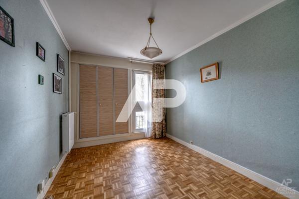 Appartement Rueil Malmaison 4 pièce(s) 75 m² 364 000 € **  - Référence  19887