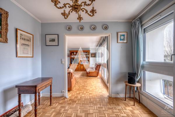 Appartement Rueil Malmaison 4 pièce(s) 75 m² 364 000 € **  - Référence  19887