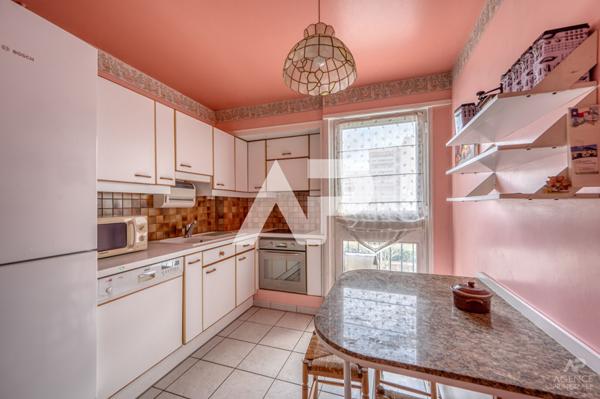 Appartement Rueil Malmaison 4 pièce(s) 75 m² 364 000 € **  - Référence  19887