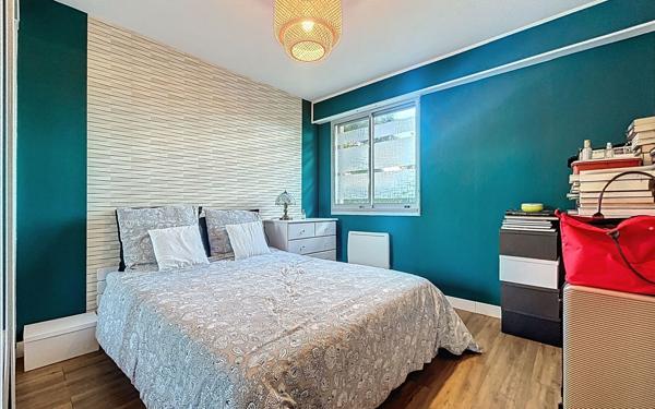 Appartement à vendre    2 pièces • 49 m2 Fréjus