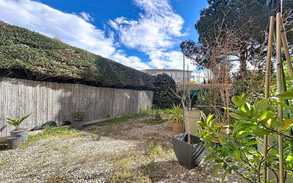 Appartement à vendre    2 pièces • 49 m2 Fréjus