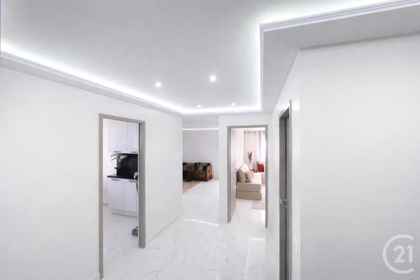 Maison à vendre  10 pièces - 207 m2 ANTIBES - 06