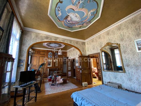 Très belle maison de 8 pièces CREPY (02)